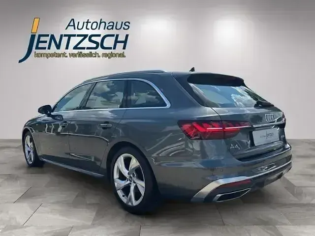Gebraucht Audi A4 S-Line 204 PS (150 kW) 2023 Grau Kombi
