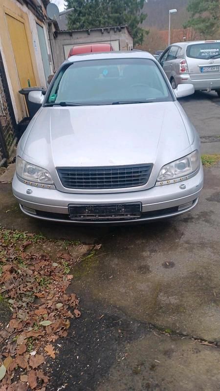 Silber Gebraucht 2000 Opel Omega Limousine | 990 € (Superpreis) - Bild 1/4