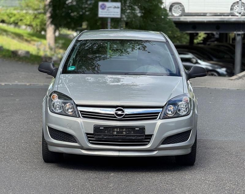 Silber Gebraucht 2010 Opel Astra Sport Kombi | 4.200 € (Superpreis) - Bild 1/4