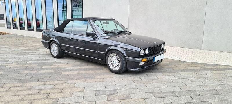 Gebraucht BMW 320 Cabriolet Performance 129 PS (94 kW) 1990 Schwarz Cabrio