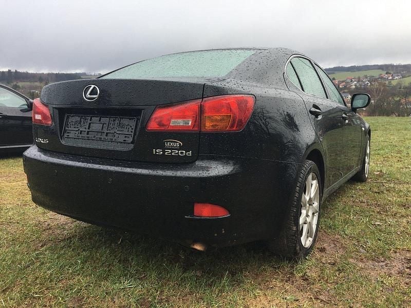 Gebraucht Lexus IS220d 177 PS (130 kW) 2008 Schwarz Limousine