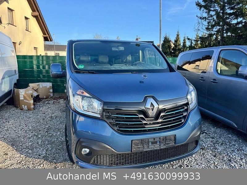 Gebraucht Renault Trafic Expression 125 PS (91 kW) 2017 Blau Van / Kleinbus
