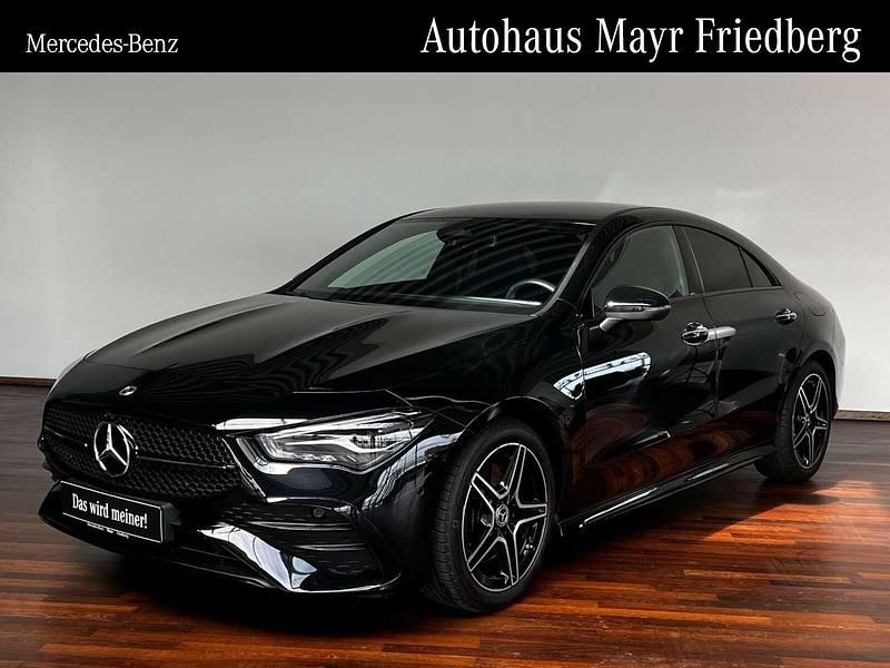 Lack kosmosschwarz Gebraucht 2024 Mercedes CLA200 AMG Coupé | 34.900 € (Fairer Preis) - Bild 1/4