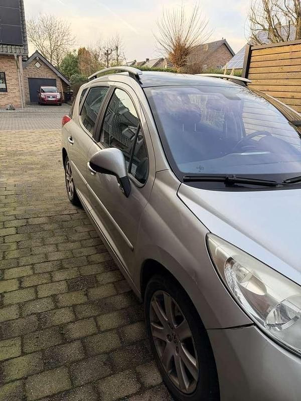 Gebraucht 2007 Peugeot 207 Kombi | 1.600 € (Teuer) - Bild 1/4