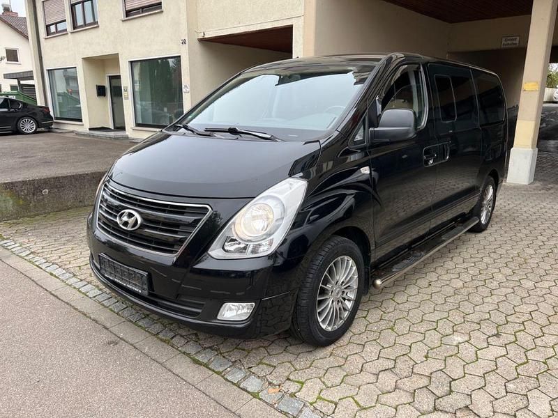 Gebraucht Hyundai H-1 Comfort 170 PS (125 kW) 2014 Schwarz Van / Kleinbus