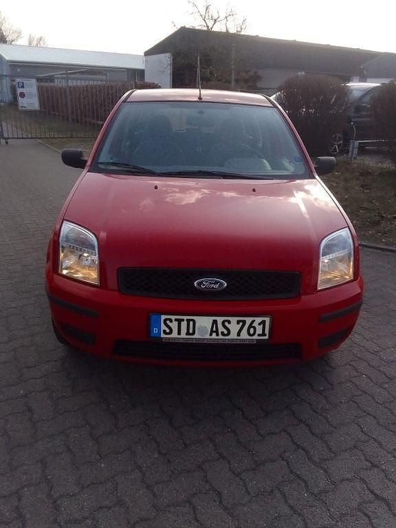 Gebraucht Ford Fusion Ambiente 80 PS (58 kW) 2004 Rot Kleinwagen