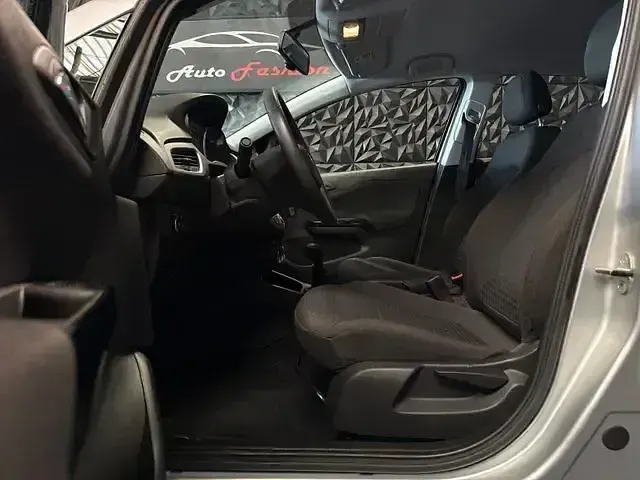 Gebraucht Opel Corsa Selection 69 PS (50 kW) 2016 Silber Kleinwagen