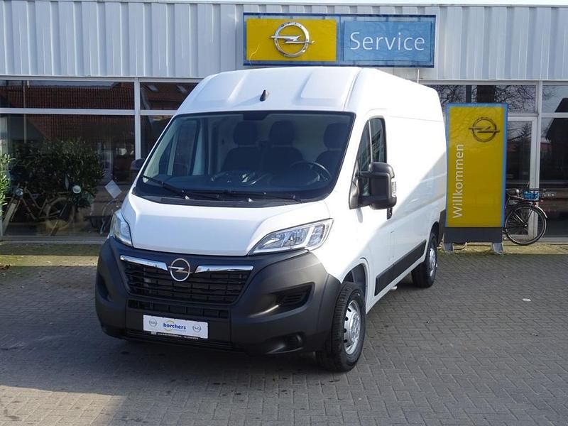 Weiss Gebraucht 2023 Opel Movano S Van | 26.900 € (Fairer Preis) - Bild 1/1