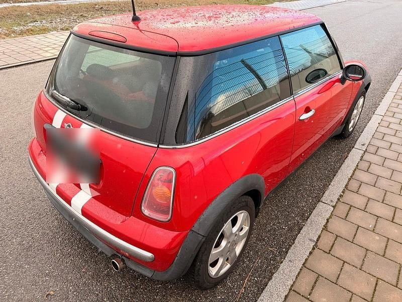 Gebraucht Mini ONE 89 PS (65 kW) 2002 Rot Kleinwagen