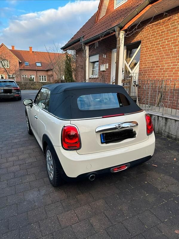 Gebraucht Mini Cooper Cabriolet 136 PS (100 kW) 2017 Weiß Cabrio