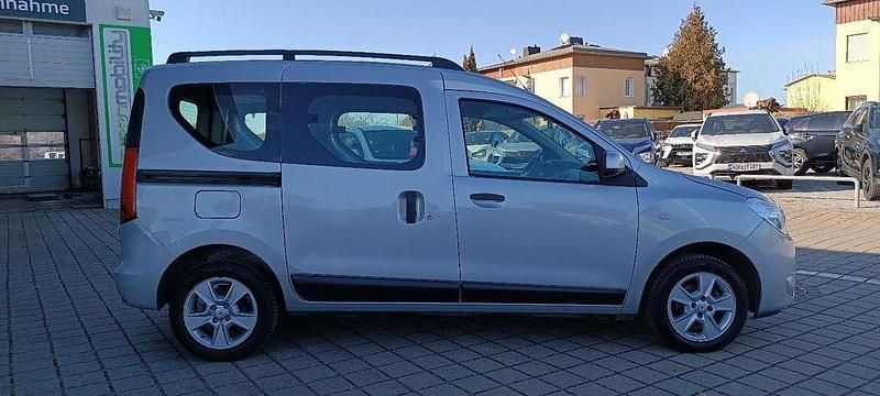 Gebraucht Dacia Dokker 102 PS (75 kW) 2017 Grau Van / Kleinbus