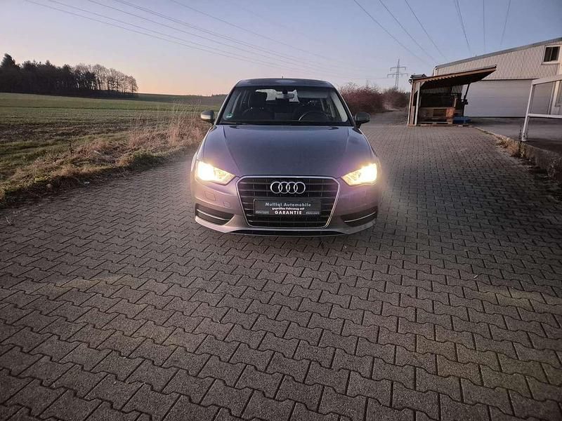 Gebraucht Audi A3 Attraction 125 PS (91 kW) 2016 Monsungrau metallic Kleinwagen