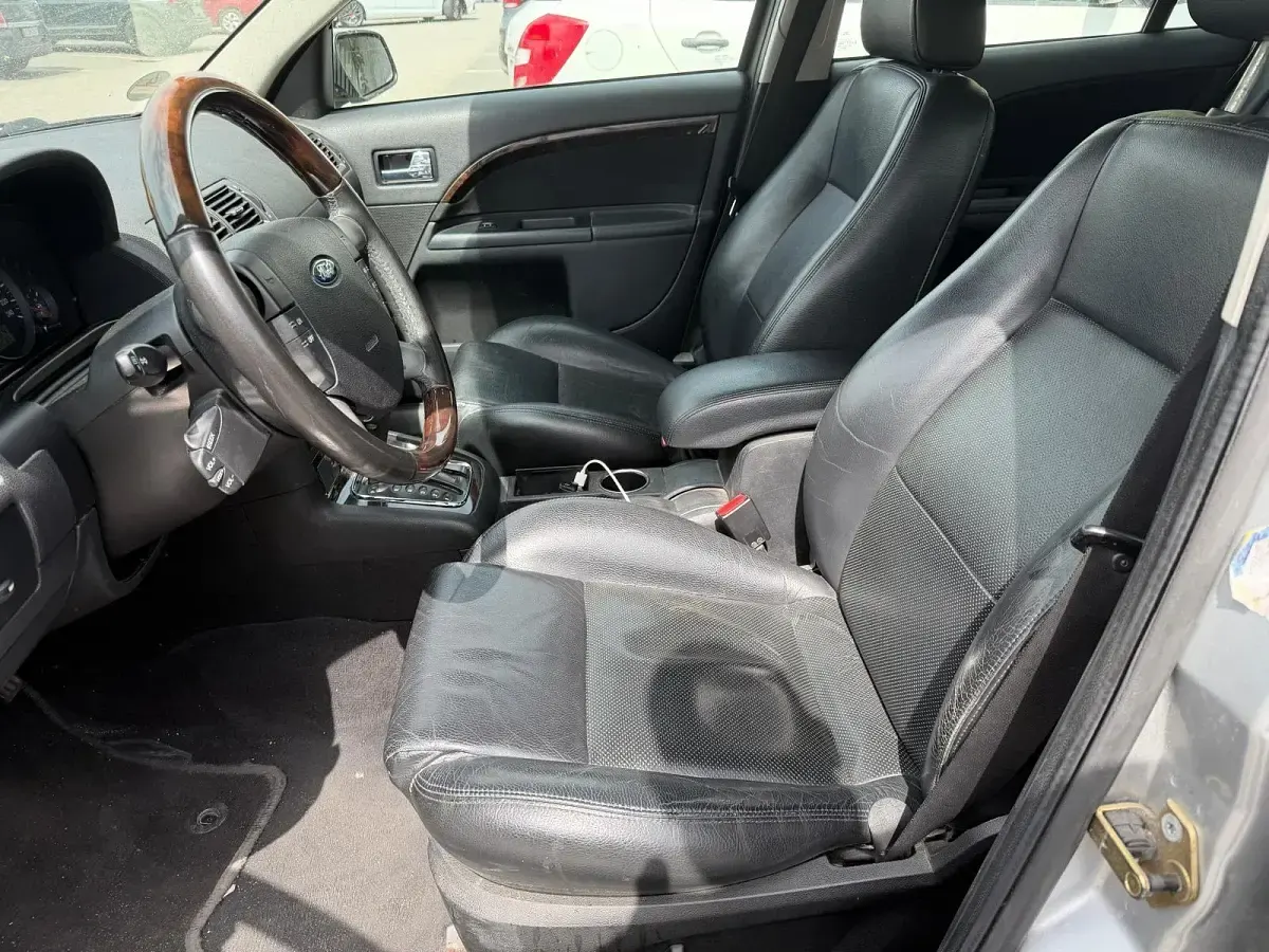Gebraucht Ford Mondeo 145 PS (106 kW) 2005 Silber Limousine