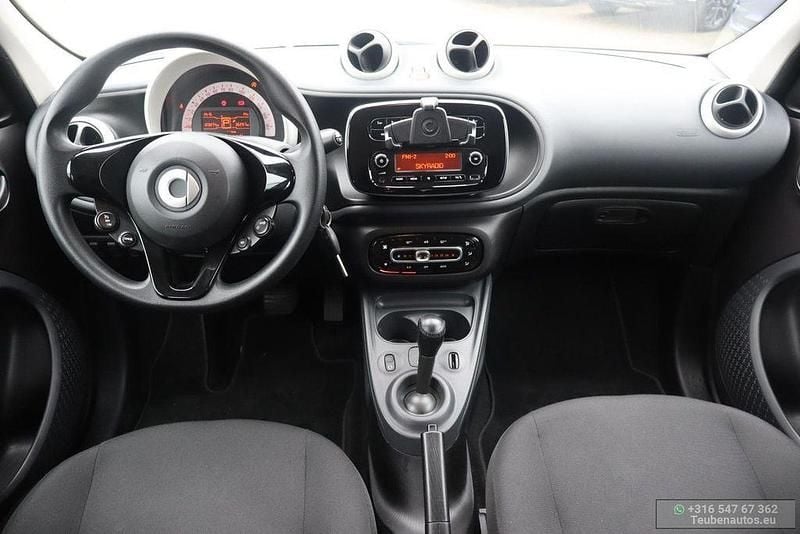 Gebraucht Smart ForFour Pure 90 PS (66 kW) 2015 Rot Kleinwagen