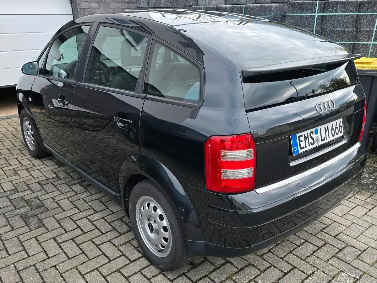 Gebraucht Audi A2 61 PS (44 kW) 2002 Schwarz Kleinwagen