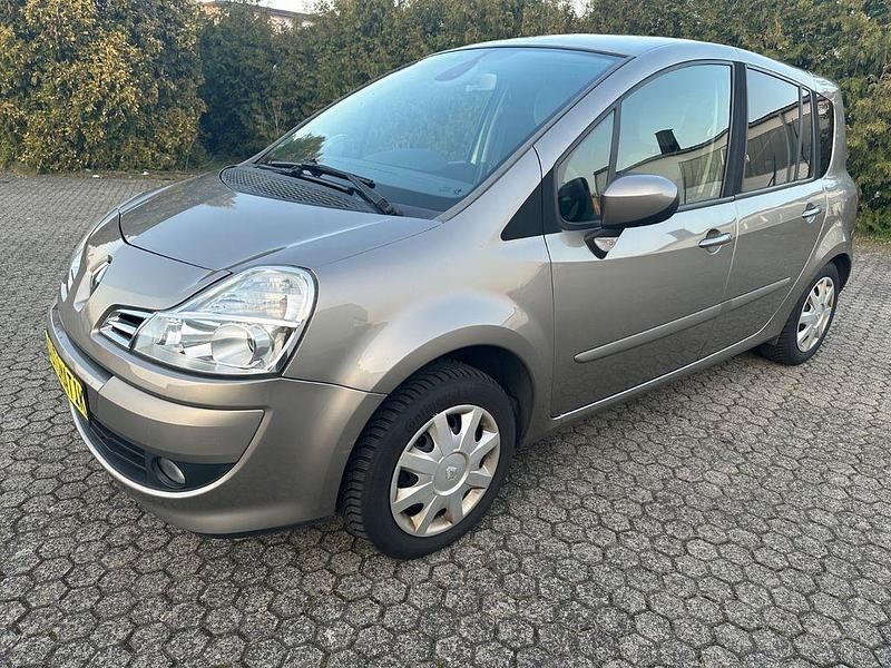 Gebraucht Renault Grand Modus Dynamique 111 PS (81 kW) 2009 Stone Van / Kleinbus