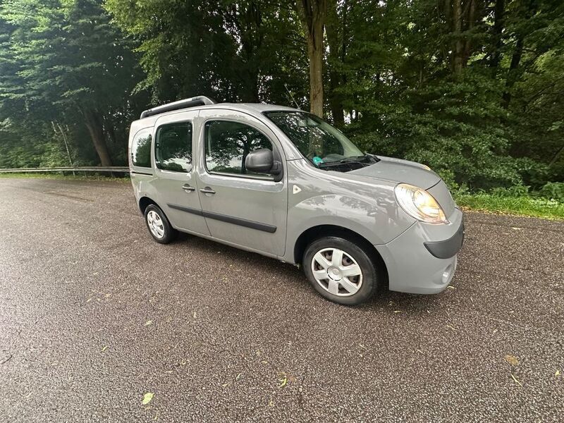 Grau Gebraucht 2013 Renault Kangoo Expression Van / Kleinbus | 3.480 € (Fairer Preis) - Bild 1/4