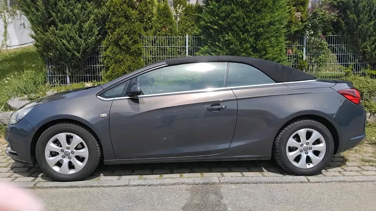 Gebraucht Opel Cascada Edition 120 PS (88 kW) 2013 Grau Cabrio