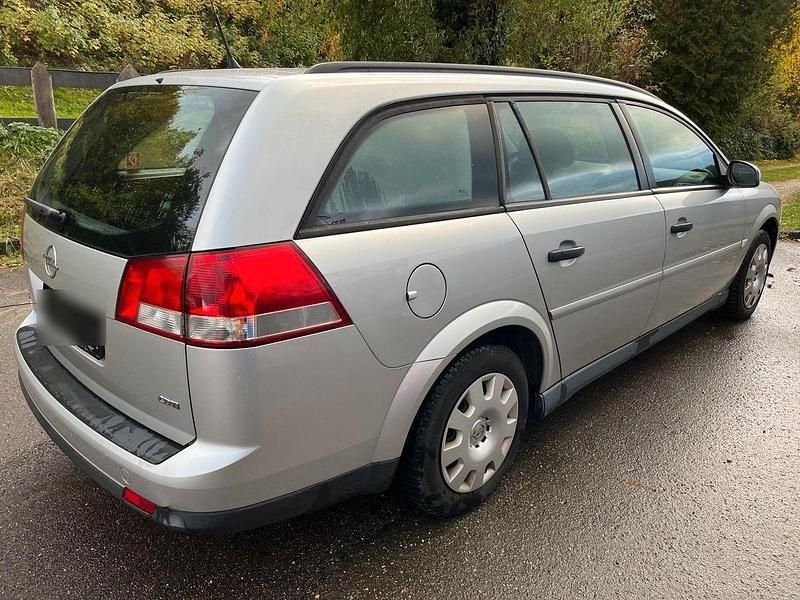 Silber Gebraucht 2008 Opel Vectra Kombi | 2.200 € (Fairer Preis) - Bild 1/4