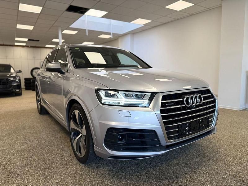 Silber Gebraucht 2016 Audi Q7 S-Line SUV | 29.890 € (Superpreis) - Bild 1/4
