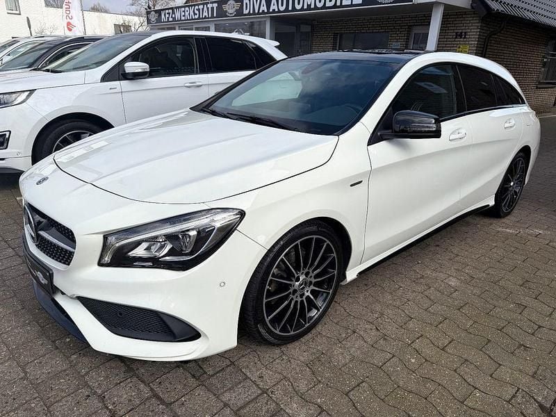 Weiß Gebraucht 2017 Mercedes CLA200 Shooting Brake AMG line Kombi | 19.999 € (Fairer Preis) - Bild 1/4