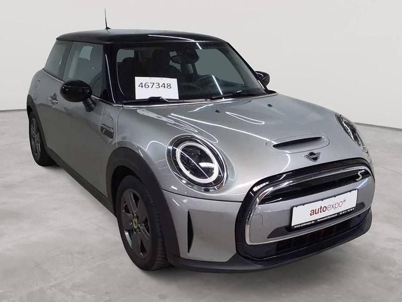Gebraucht Mini Cooper SE Essential 135 kW (184 PS) 2023 Melting silver iii metallic Kleinwagen