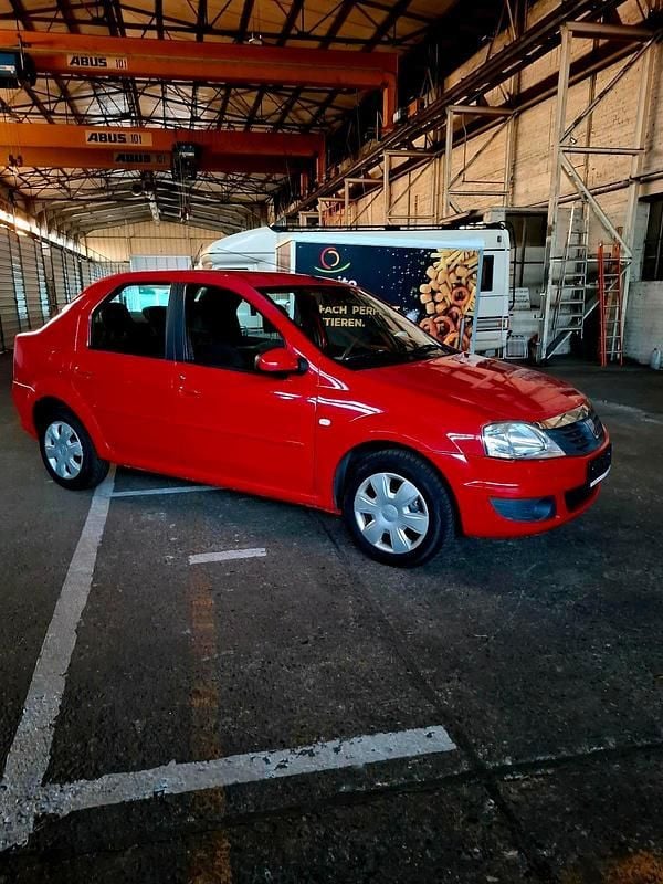 Rot Gebraucht 2009 Dacia Logan Limousine | 2.250 € (Fairer Preis) - Bild 1/4