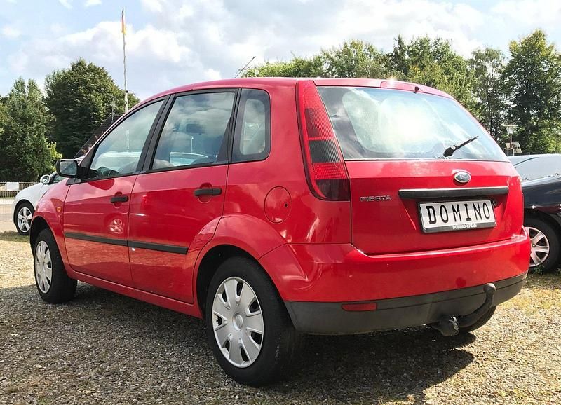 Gebraucht Ford Fiesta 69 PS (50 kW) 2002 Rot Kleinwagen