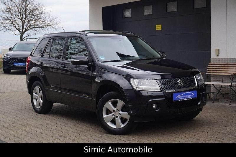 Gebraucht Suzuki Grand Vitara 129 PS (94 kW) 2012 Schwarz SUV