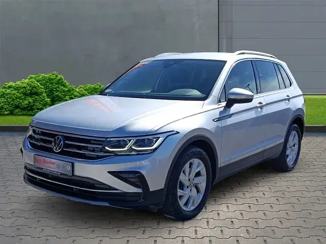 Gebraucht VW Tiguan Elegance 150 PS (110 kW) 2023 Silber SUV