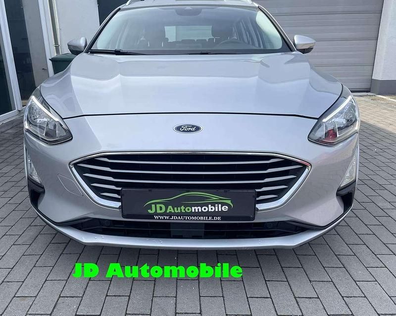 Gebraucht Ford Focus Cool & Connect 120 PS (88 kW) 2020 Polarsilber metallic Kombi