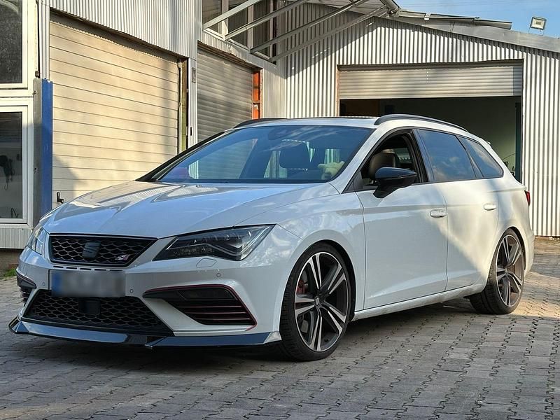 Gebraucht Seat Leon 4Drive 300 PS (220 kW) 2017 Weiß Kombi