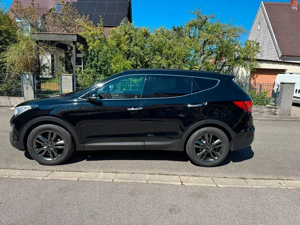 Gebraucht Hyundai Santa Fe Premium 197 PS (144 kW) 2015 Schwarz SUV