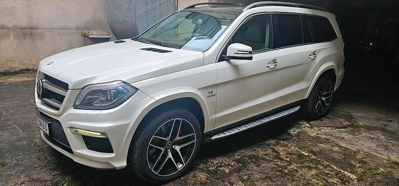 Weiß Gebraucht 2013 Mercedes GL63 AMG AMG line SUV | 27.000 € - Bild 1/4