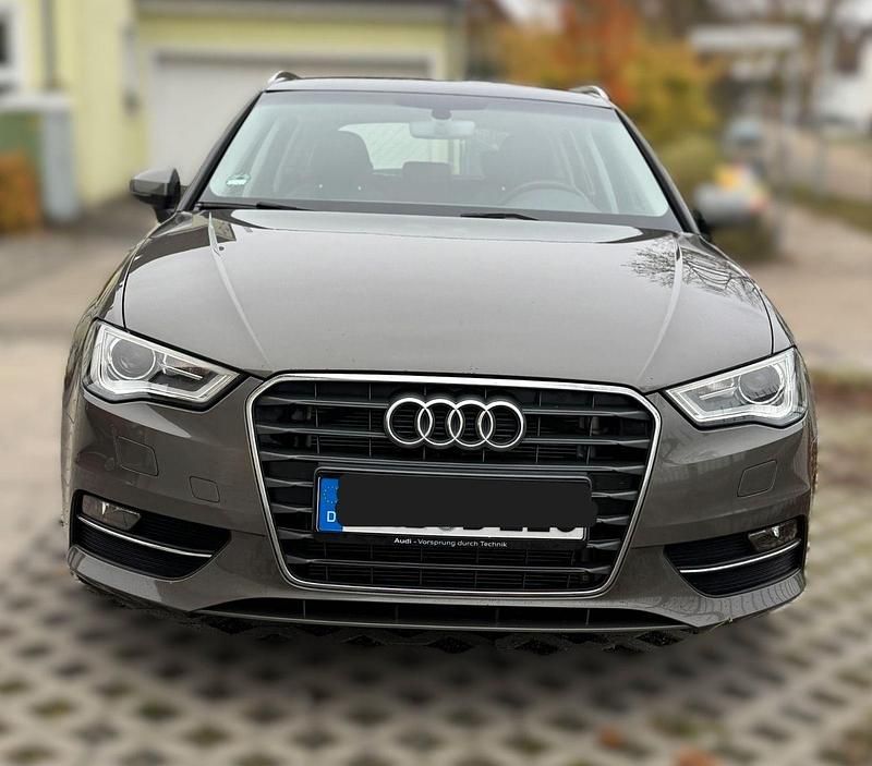 Gebraucht Audi A3 Ambition 150 PS (110 kW) 2015 Grau Limousine