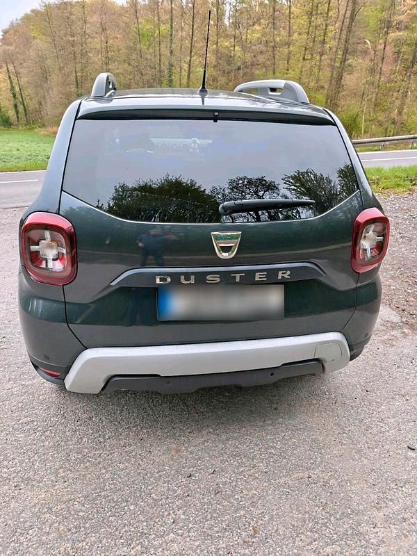 Gebraucht Dacia Duster Prestige 131 PS (96 kW) 2019 Grau SUV