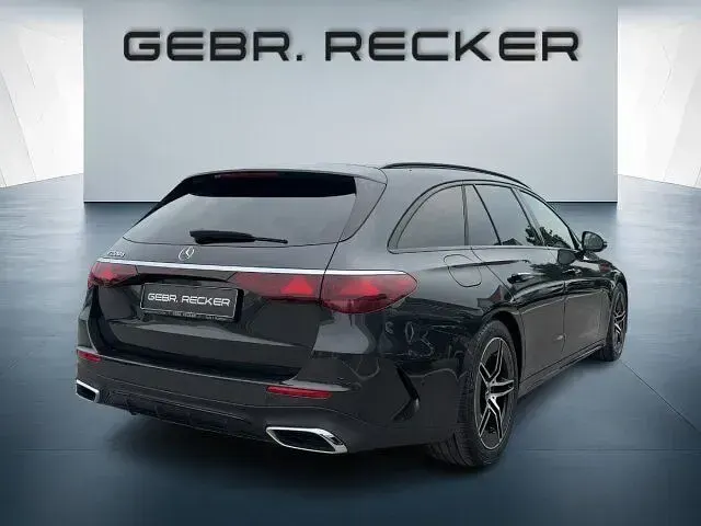 Gebraucht Mercedes 220 Advanced 197 PS (144 kW) 2025 Grau Limousine
