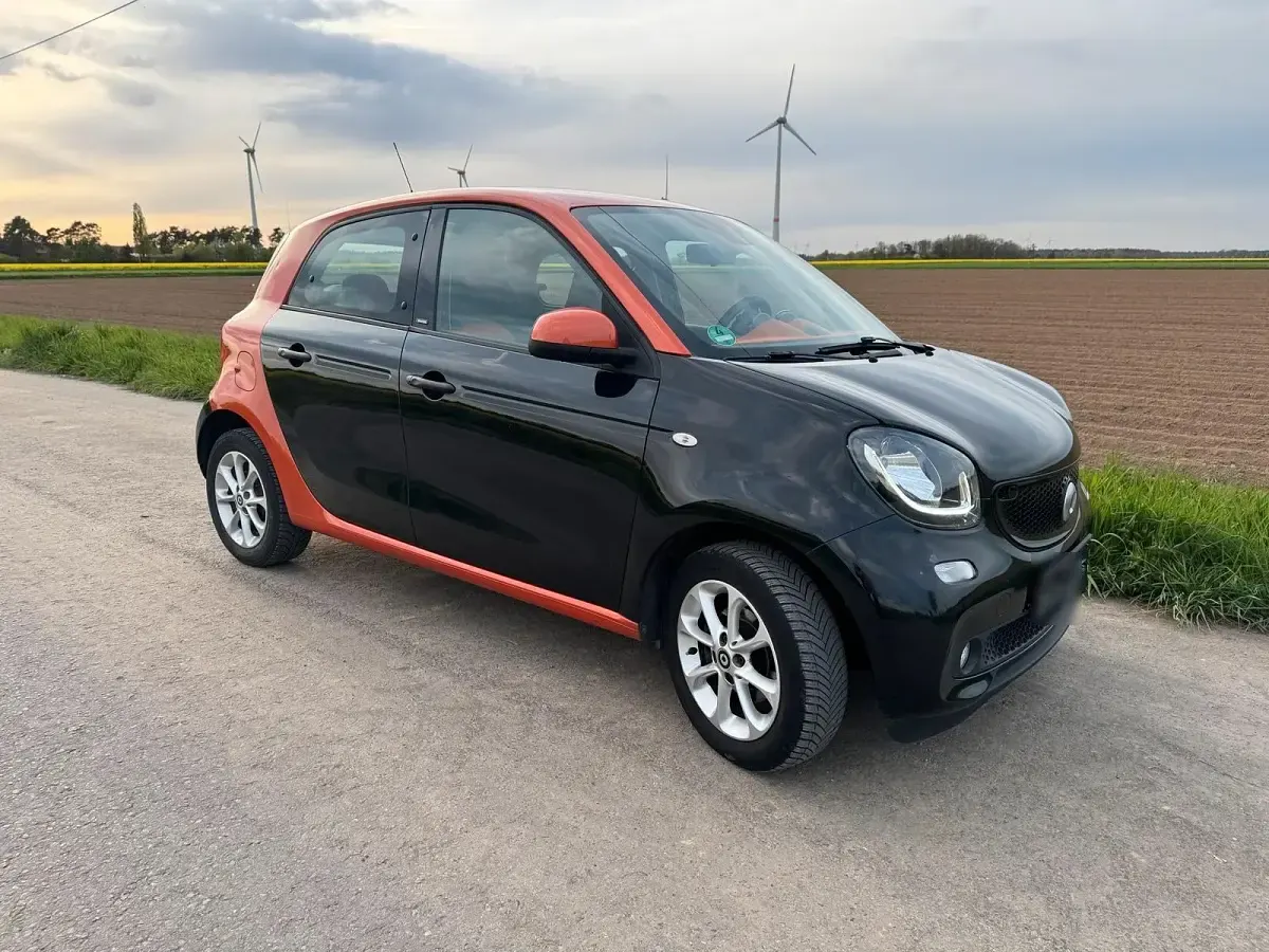 Usata Smart ForFour 90 CV (66 kW) 2016 Nero Utilitaria