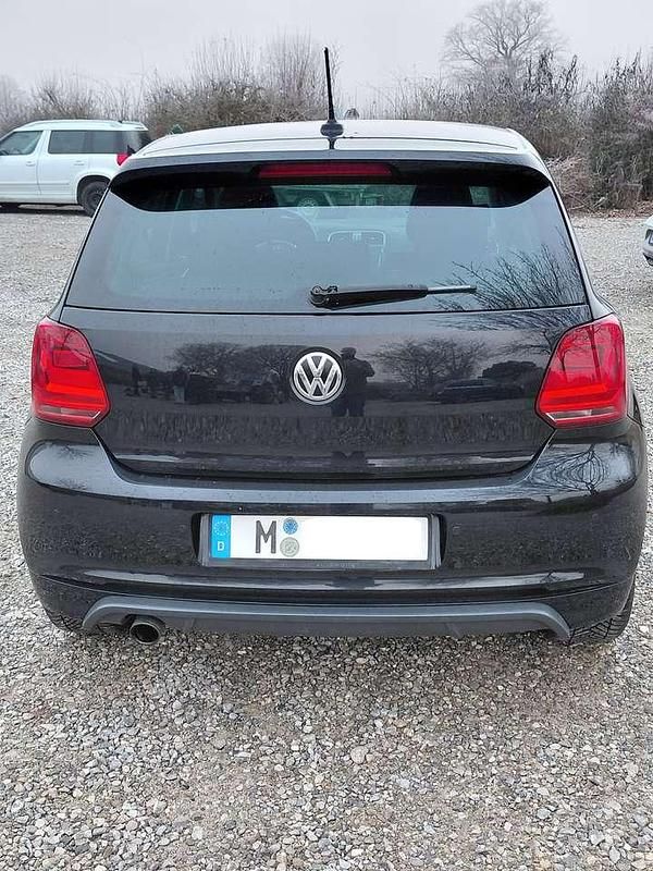 Gebraucht VW Polo Comfortline 90 PS (66 kW) 2015 Schwarz Limousine