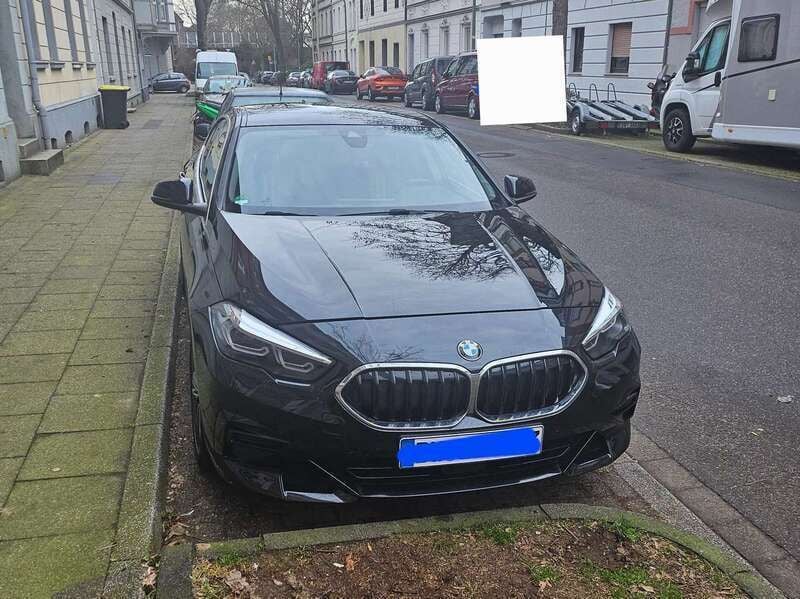 Schwarz Gebraucht 2021 BMW 218 M Sport Coupé | 23.800 € (Fairer Preis) - Bild 1/4