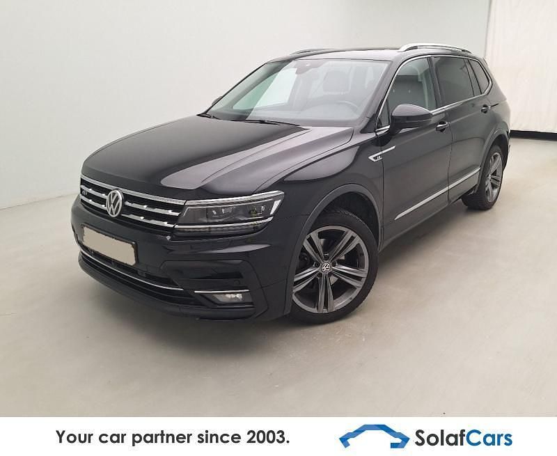 Schwarz Gebraucht 2021 VW Tiguan Allspace R-line SUV | 20.328 € (Etwas zu teuer) - Bild 1/4