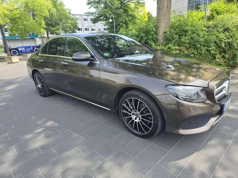Gebraucht Mercedes E350 258 PS (189 kW) 2017 Limousine
