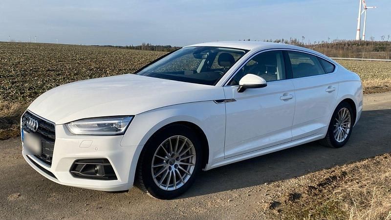 Gebraucht Audi A5 190 PS (139 kW) 2019 Weiß Coupé