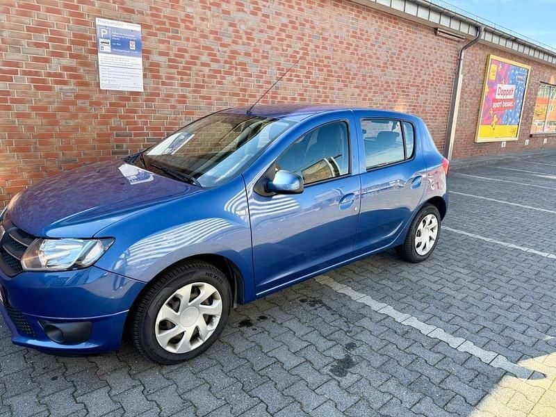 Gebraucht Dacia Sandero Lauréate 90 PS (66 kW) 2014 Blau Kleinwagen
