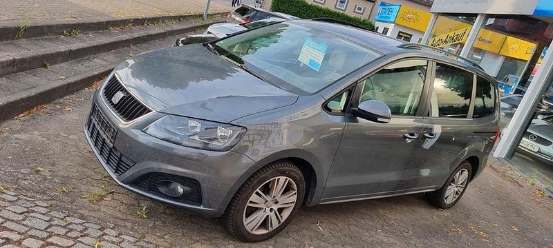 Grau Gebraucht 2013 Seat Alhambra Ecomotive Van / Kleinbus | 10.200 € (Fairer Preis) - Bild 1/4