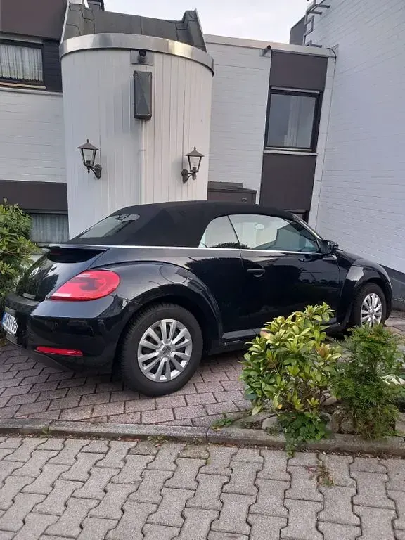 Gebraucht VW Beetle CLUB 105 PS (77 kW) 2015 Schwarz Kleinwagen
