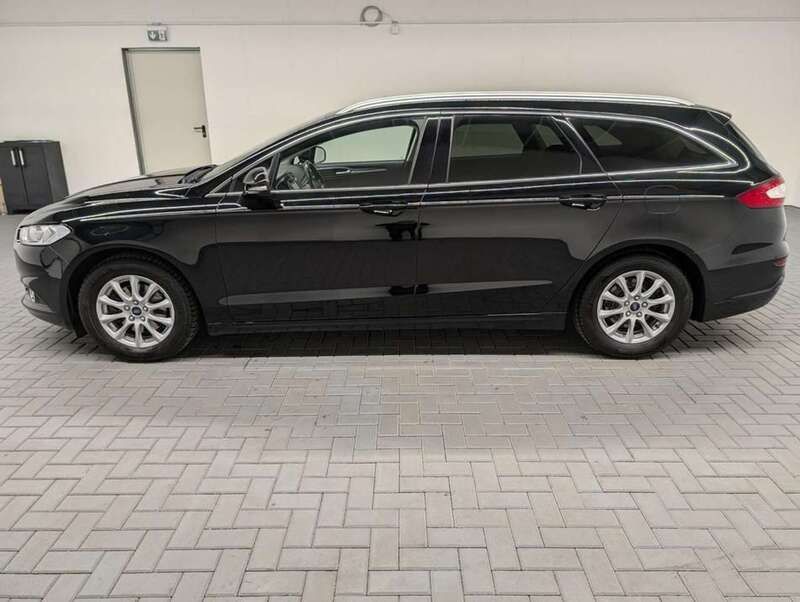 Gebraucht Ford Mondeo Titanium 160 PS (117 kW) 2018 Schwarz (iridiumschwarzmet.) Kombi