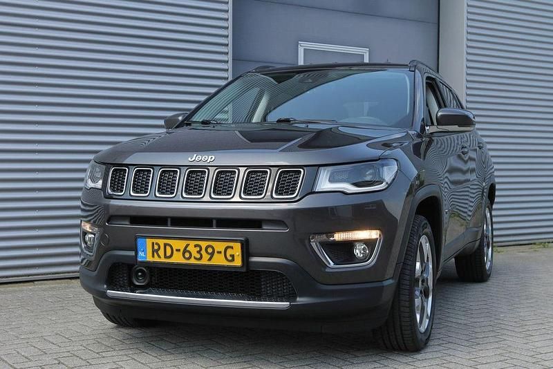 Second-hand Jeep Compass Limited 170 CP (125 kW) 2017 Gri SUV