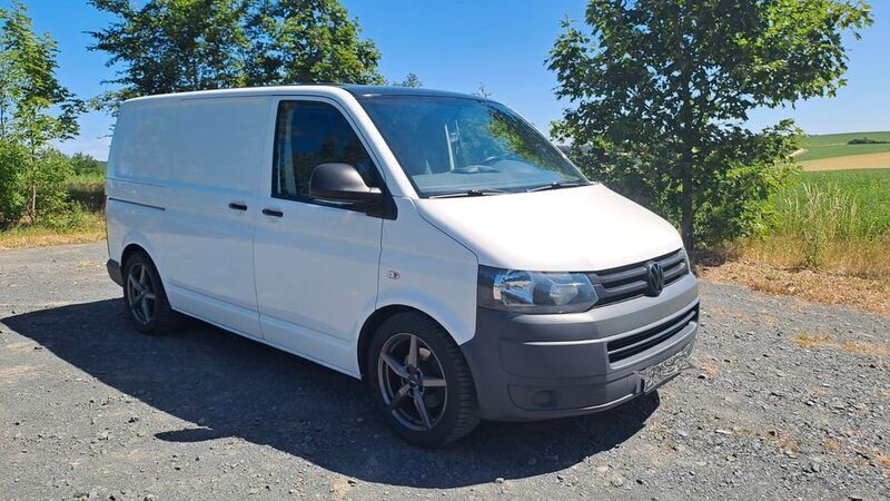 Weiß Gebraucht 2010 VW T5 Van | 13.900 € (Fairer Preis) - Bild 1/4