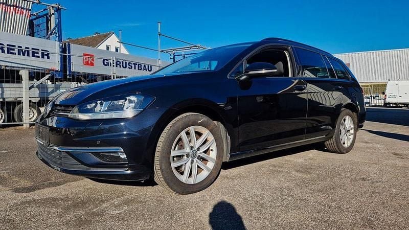 Gebraucht VW Golf VII Highline 150 PS (110 kW) 2017 Schwarz Kombi